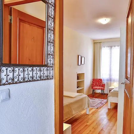 Apartament Jolly Apart 5 *